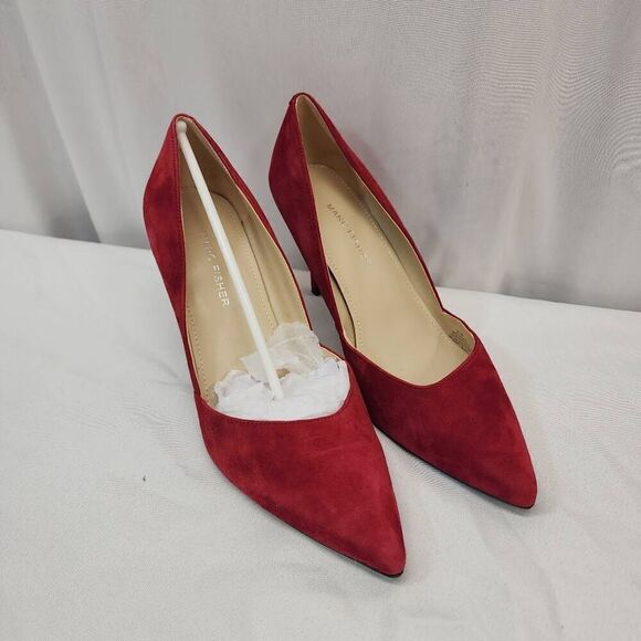 Marc Fisher Size 8.5 Women's Tuscany Suede Red Multi Ankle-High Pump - Picture 1 of 9